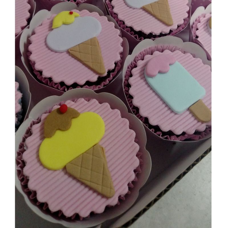 Cupcake Grande Decorado - 2D